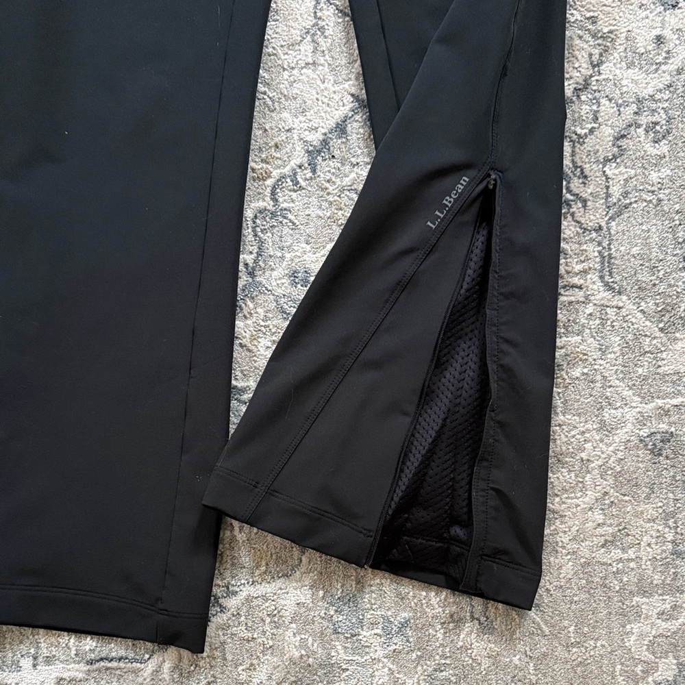 L.L. Bean Women’s Activewear Trail Hiking Pants - Picture 3 of 4